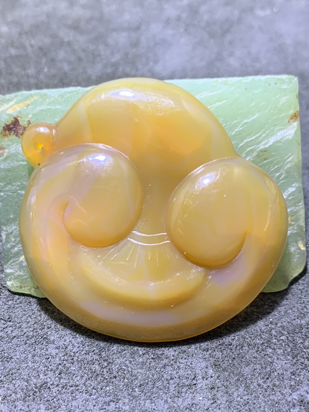 精美高玉化巴西玛瑙雕刻如意大吊坠，