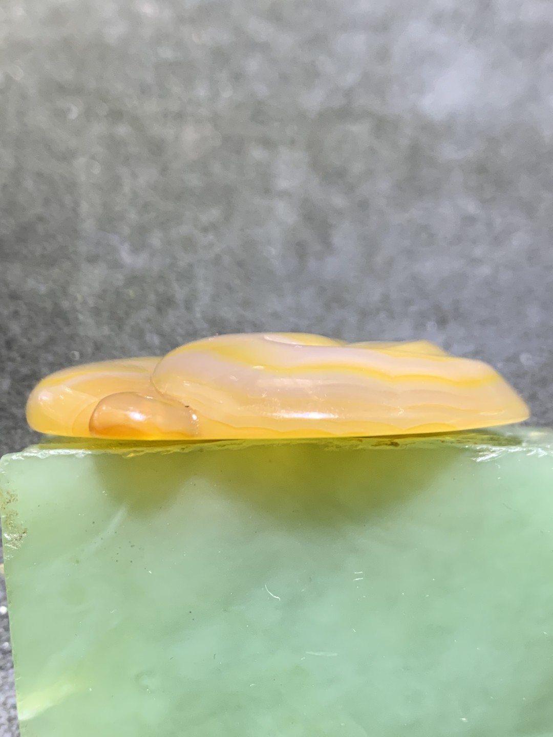 精美高玉化巴西玛瑙雕刻如意大吊坠，