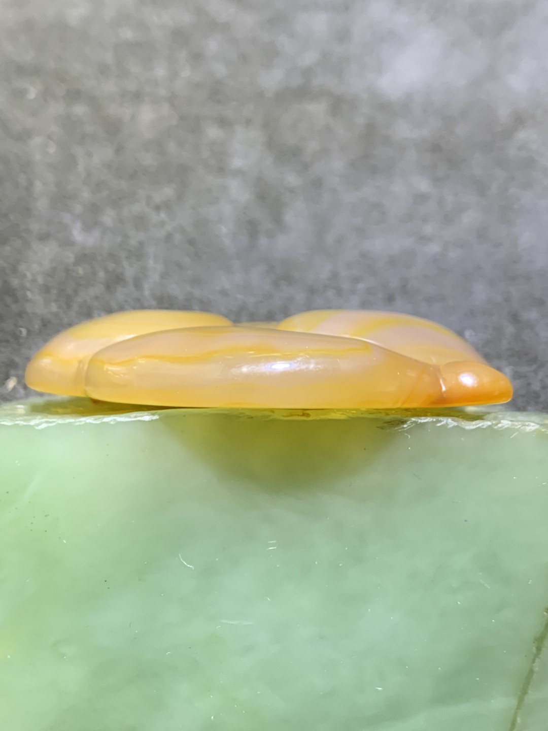 精美高玉化巴西玛瑙雕刻如意大吊坠，