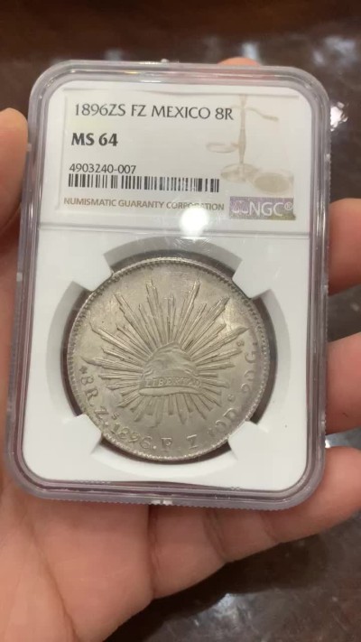 《竞宝斋》第123场-周日，周一 ，2场连拍（全场包邮） NGC-MS64 1896年 ZS FZ 墨西哥花边鹰洋8R大银币，高级分数，鹰面底板太漂亮了，转光美丽
