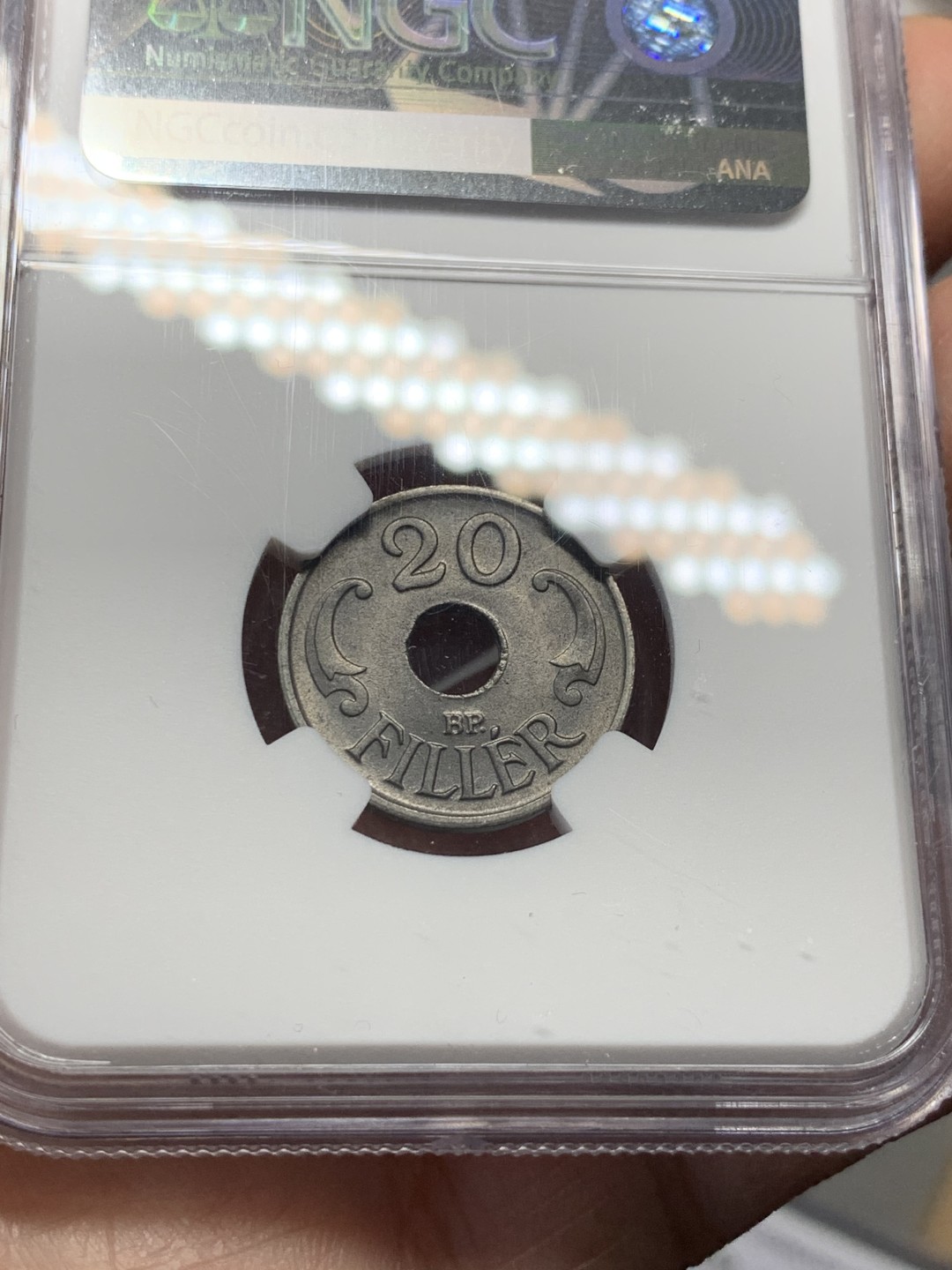 《竞宝斋》第123场-周日，周一 ，2场连拍（全场包邮） NGC-MS63 匈牙利 1944年 歪皇冠 20菲勒 铁币 保存不易