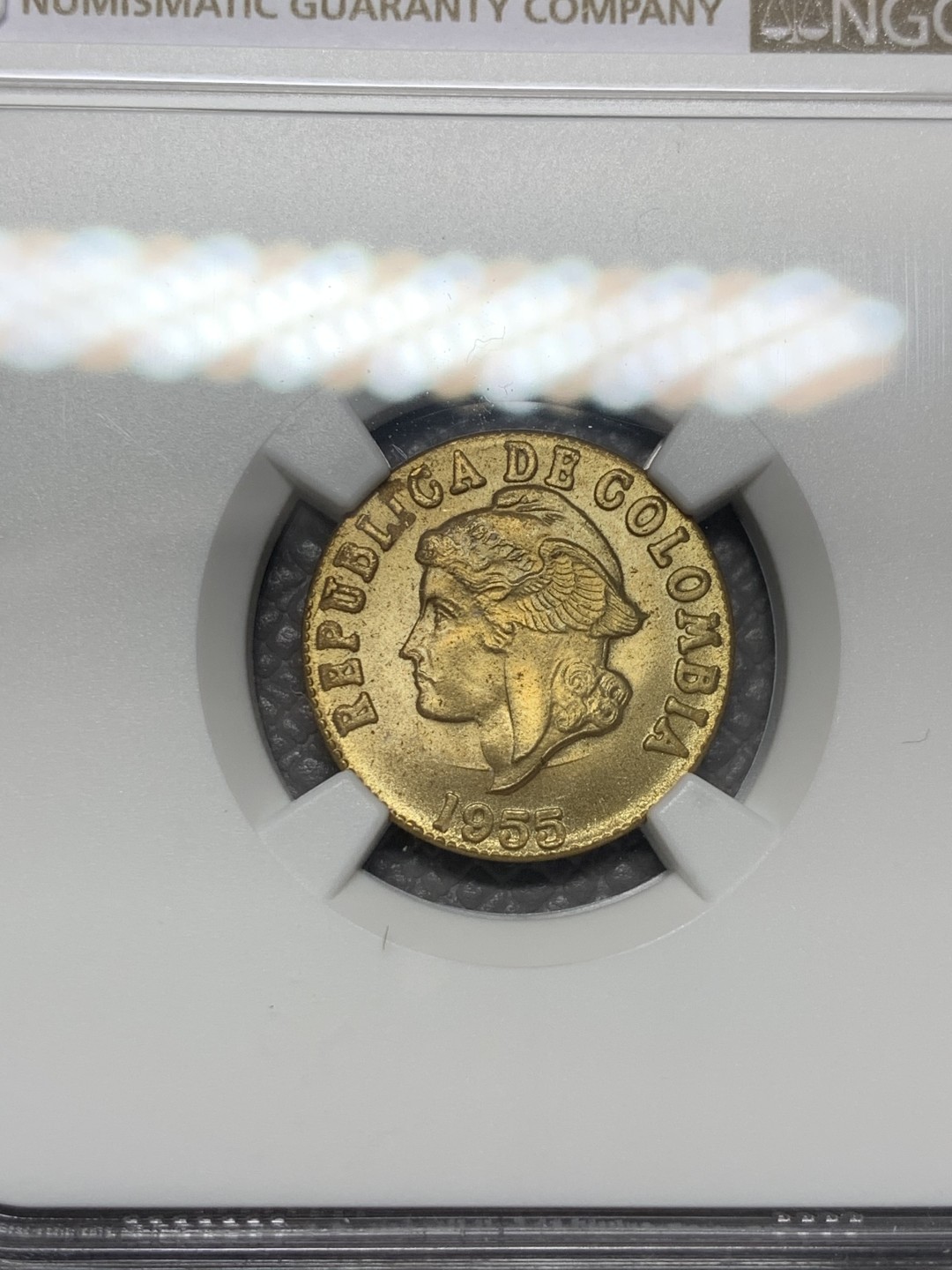 《竞宝斋》第123场-周日，周一 ，2场连拍（全场包邮） 冠军分 NGC-MS66 哥伦比亚1955年 2分铜币 顶级品相