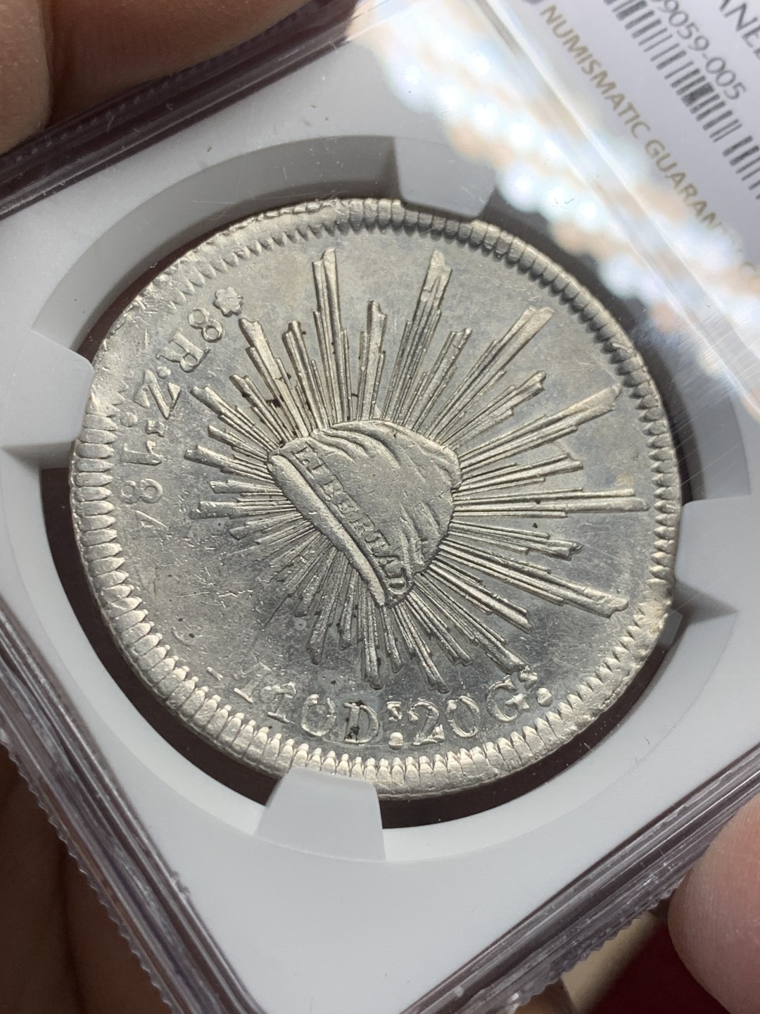《竞宝斋》第123场-周日，周一 ，2场连拍（全场包邮） NGC UNC 墨西哥 1841年 早期 8R 花边鹰洋 光度非常好 