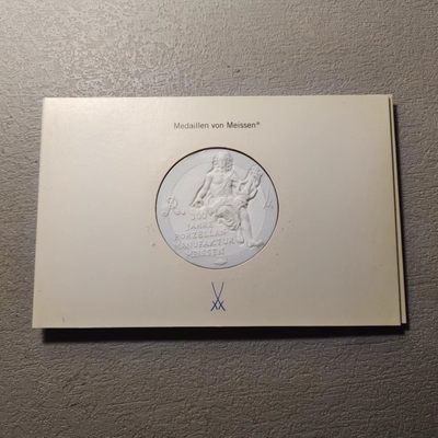 0起1加-纯粹捡漏拍-147场银币套币场 - 德国2010年梅森瓷器300周年纪念卡装白瓷纪念章