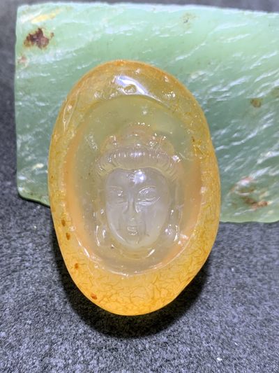 精美天然原皮马达加斯加玛瑙雕刻观音菩萨吊坠(把件)一个， - 精美天然原皮马达加斯加玛瑙雕刻观音菩萨吊坠(把件)一个，