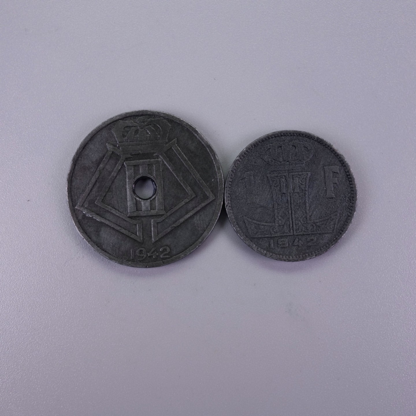 天业钱币散币拍卖第11次专场 德占比利时1942年25分、1法郎锌币一对