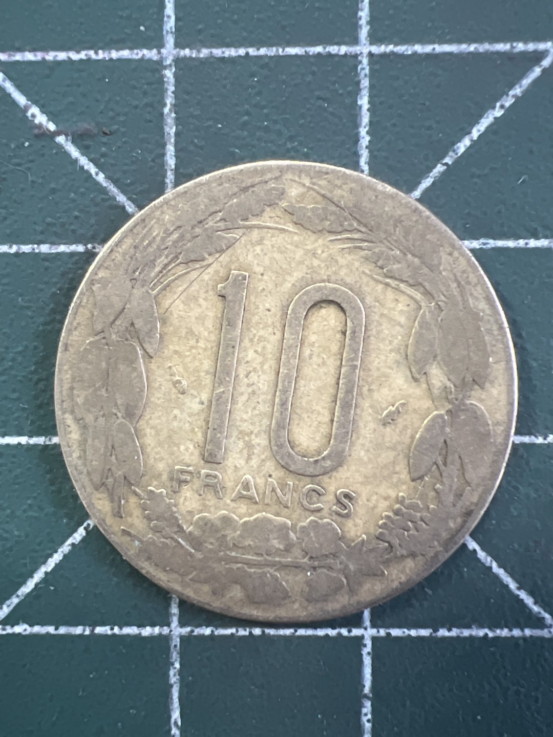 泡泡堂外币捡漏场第四期（无押金，无佣金，捡漏，全场20包邮，偏远地区除外） 中非八五年十法郎。