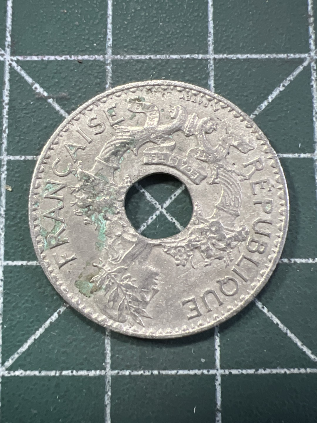 泡泡堂外币捡漏场第五期（无押金，无佣金，捡漏，全场20包邮，偏远地区除外） 法属印度支那38年五分。