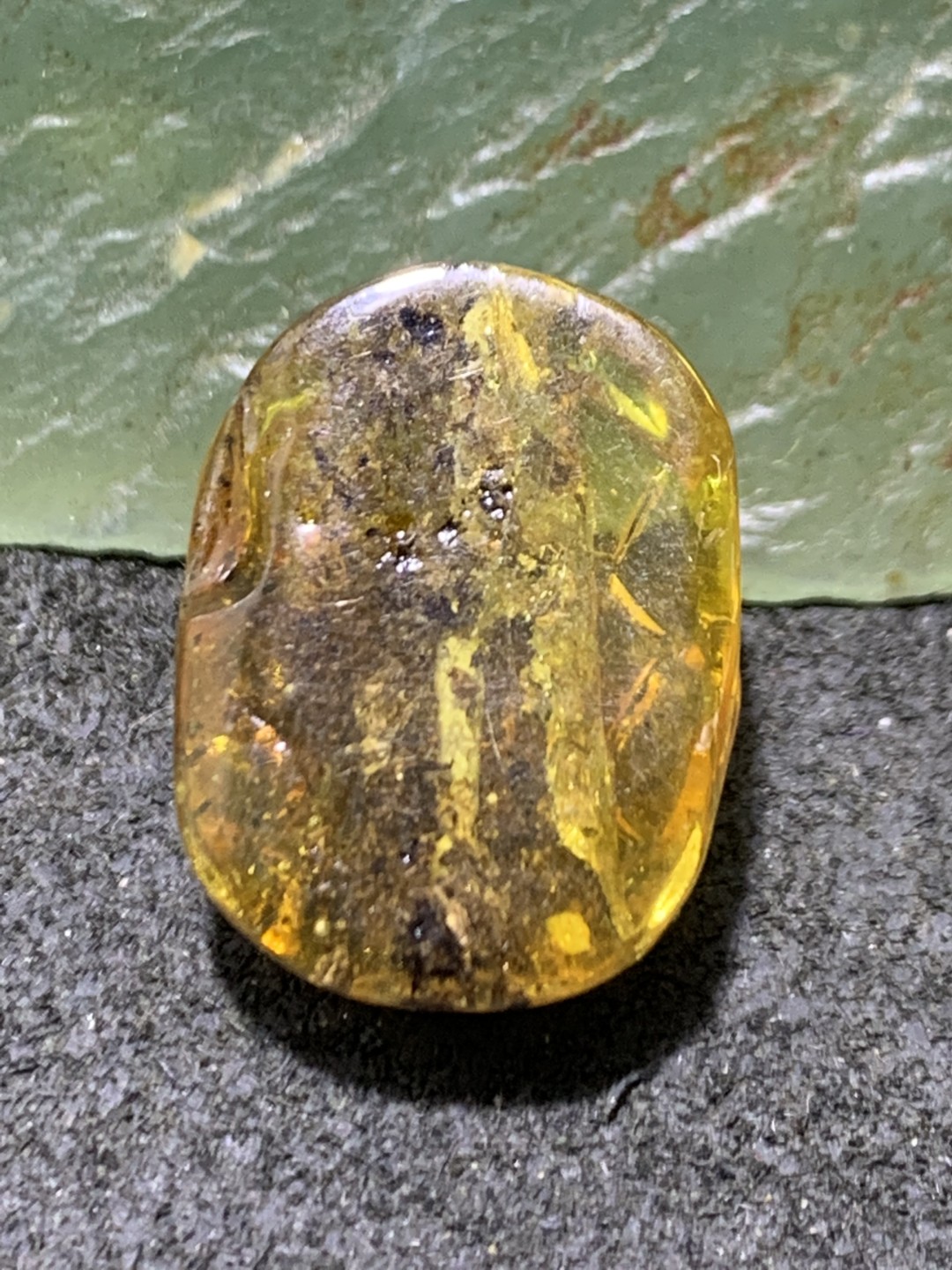 天然通货乌克兰蜜蜡雕刻龟壳寓意，富甲天下，一个，