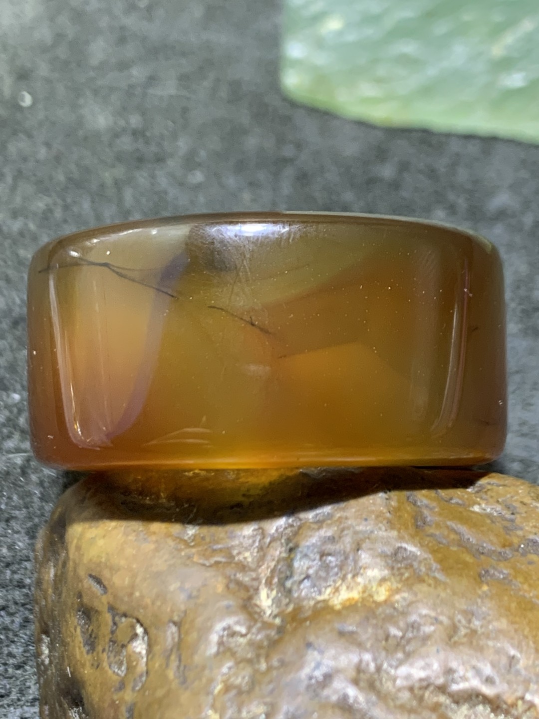 精美高玉化巴西玛瑙扳指一个