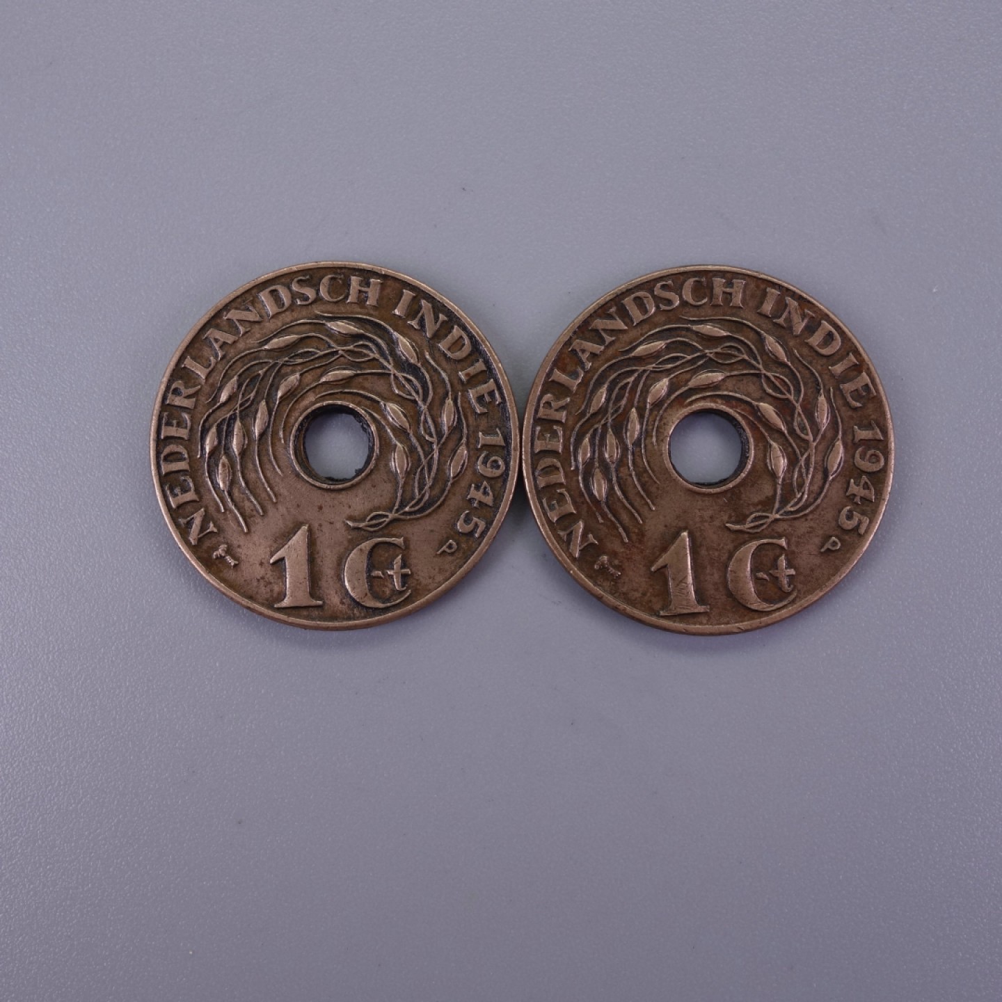 天业钱币散币拍卖第11次专场 荷属东印度1945年1分一对