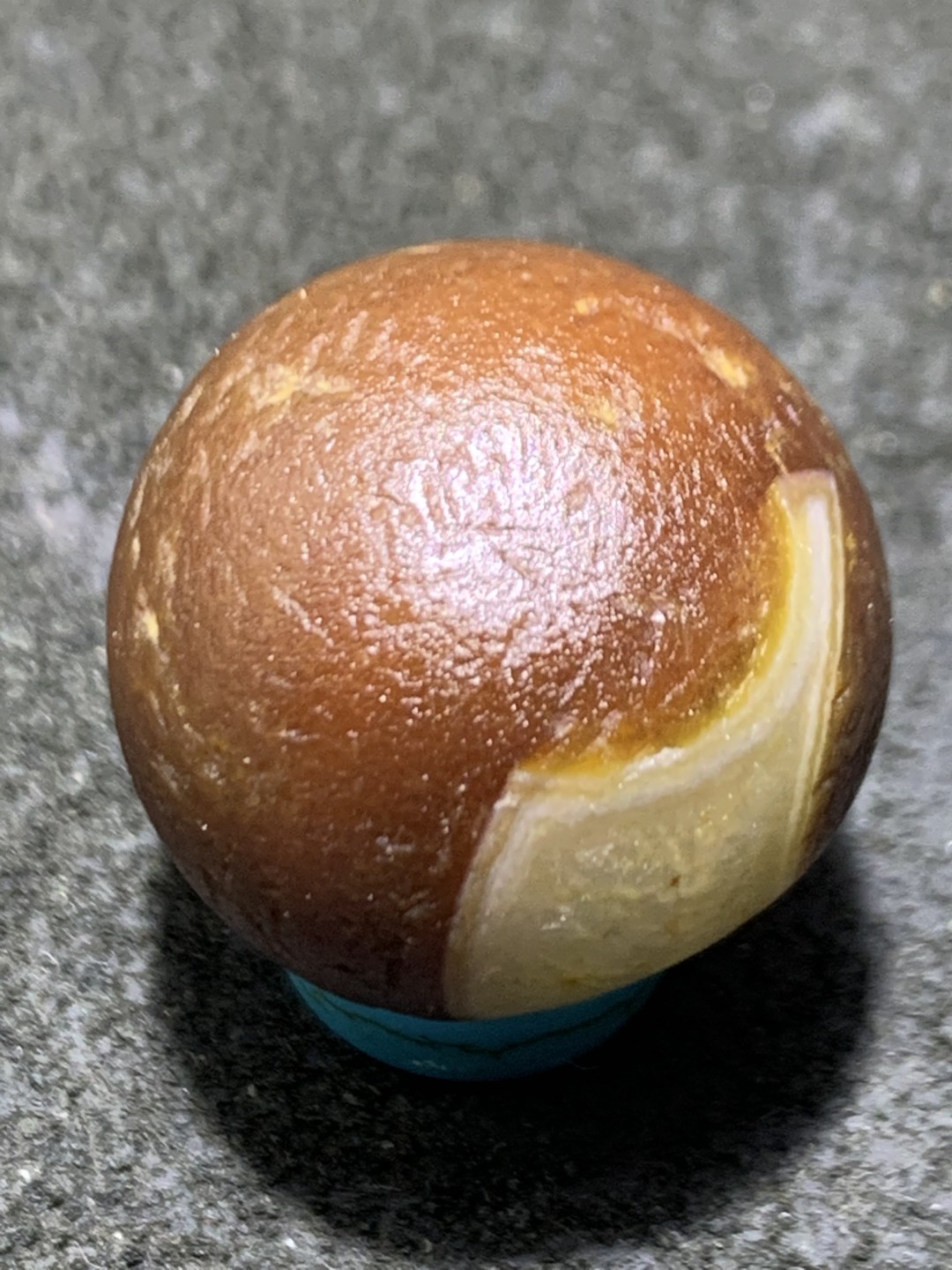 精美高玉化风化纹玛瑙随形圆珠一颗，