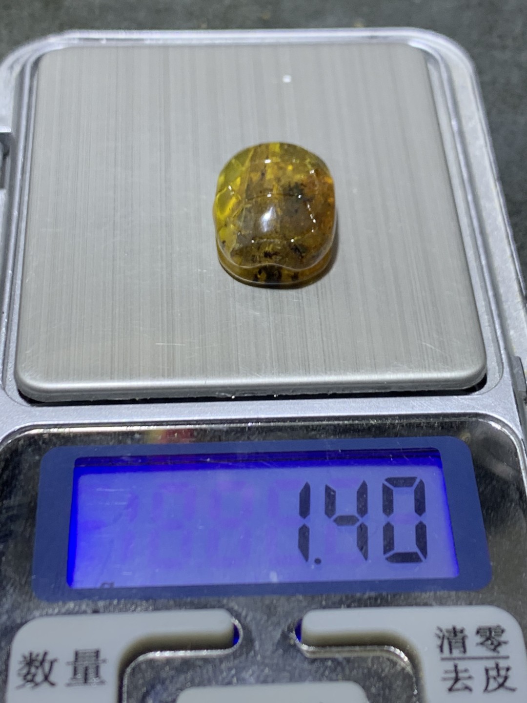 天然通货乌克兰蜜蜡雕刻龟壳寓意，富甲天下，一个，