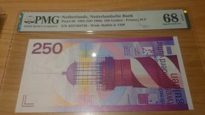 即日起至节前拍卖800以上全部本店贴钱发顺丰避免严重延误【世界钱币收藏】精选微拍第52期 暨2022年第九期 含部分经典高分评级币 1986年荷兰250盾 灯塔 高分PMG68E 尾号736