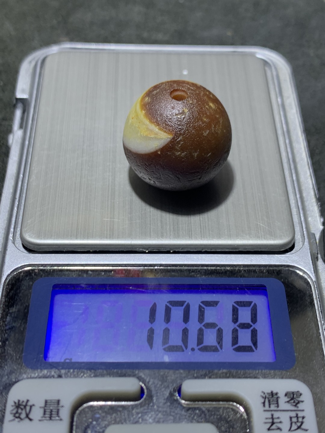 精美高玉化风化纹玛瑙随形圆珠一颗，