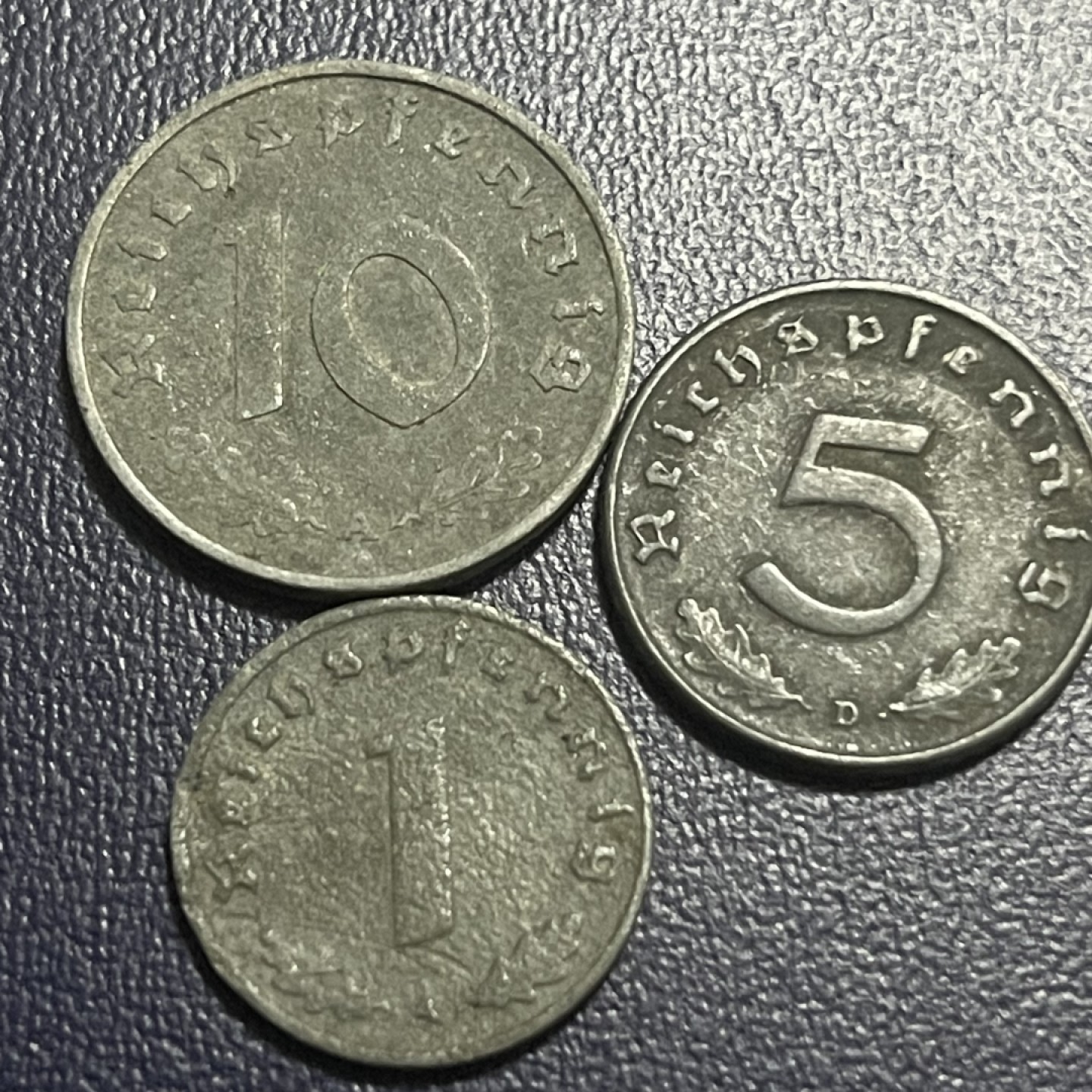 外国硬币0元起拍 德国1，5，10芬尼锌币 十字