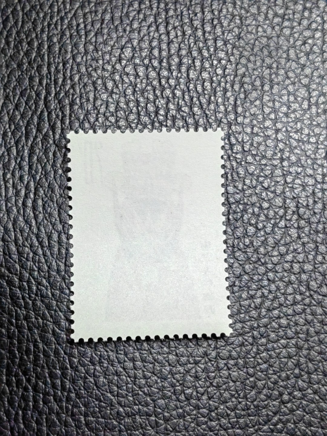 洪涛臻品批发群  精选邮票限时拍卖第一百二十期 T45脸谱8-8新一枚，版期全品嘎嘎绝，正宗版撕货，一手撕版，带硅胶手套撕版，收藏级品相，喜欢不要错过