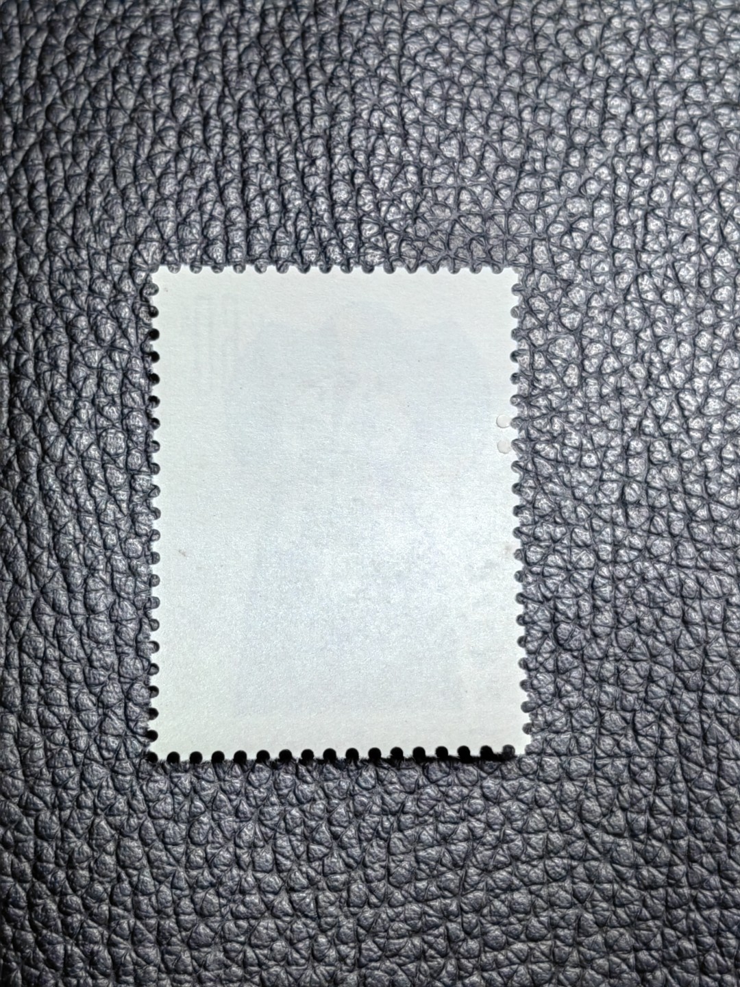 洪涛臻品批发群  精选邮票限时拍卖第一百二十期 T45脸谱8-7新一枚，版期全品嘎嘎绝，正宗版撕货，一手撕版，带硅胶手套撕版，收藏级品相，喜欢不要错过