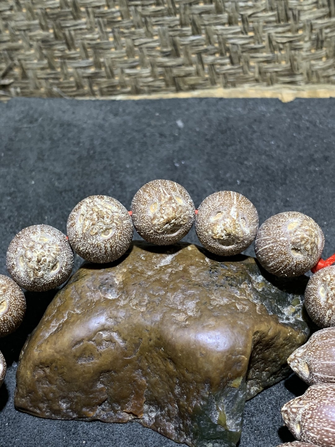 精美印尼老树肥包子紫金鼠闷墩前鼠后猫菩提手串一条！