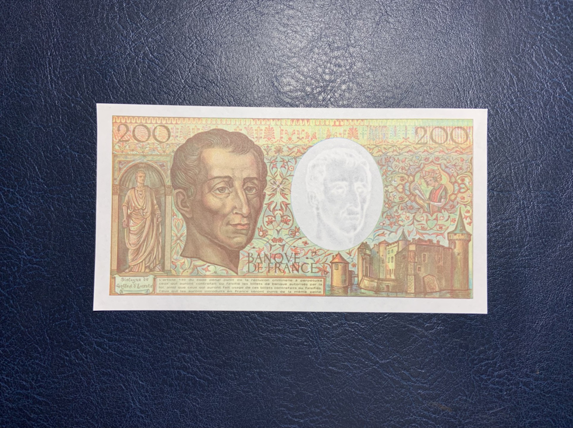 收藏联盟Quantum Auction 第220期拍卖  法国1992年200法郎 品相UNC- 孟德斯鸠