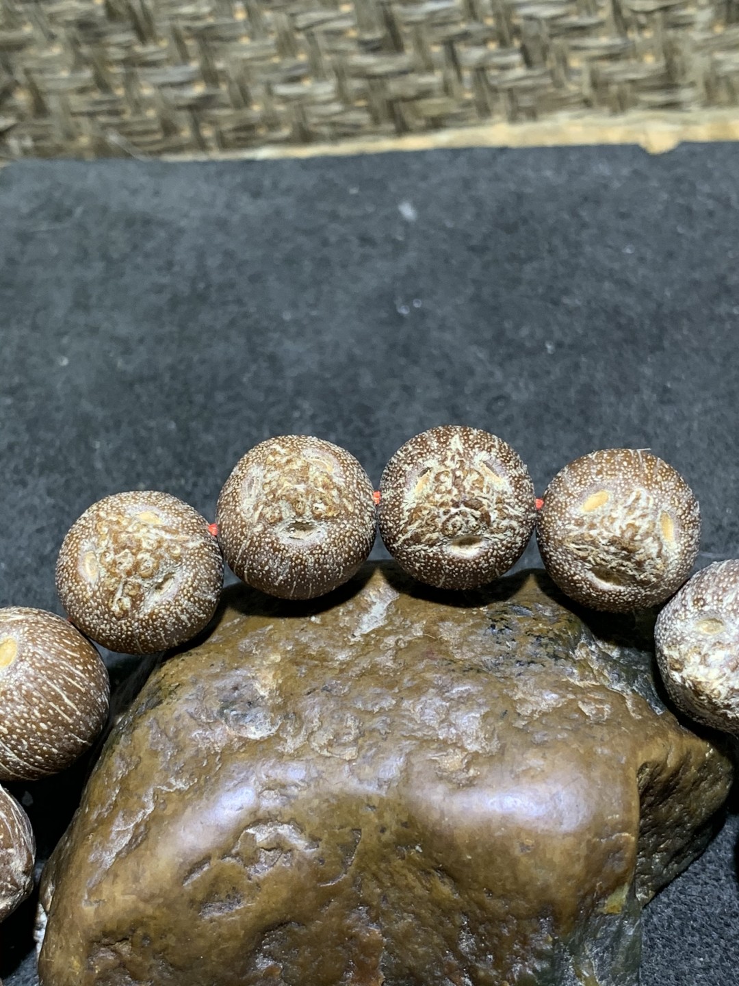 精美印尼老树肥包子紫金鼠闷墩前鼠后猫菩提手串一条！