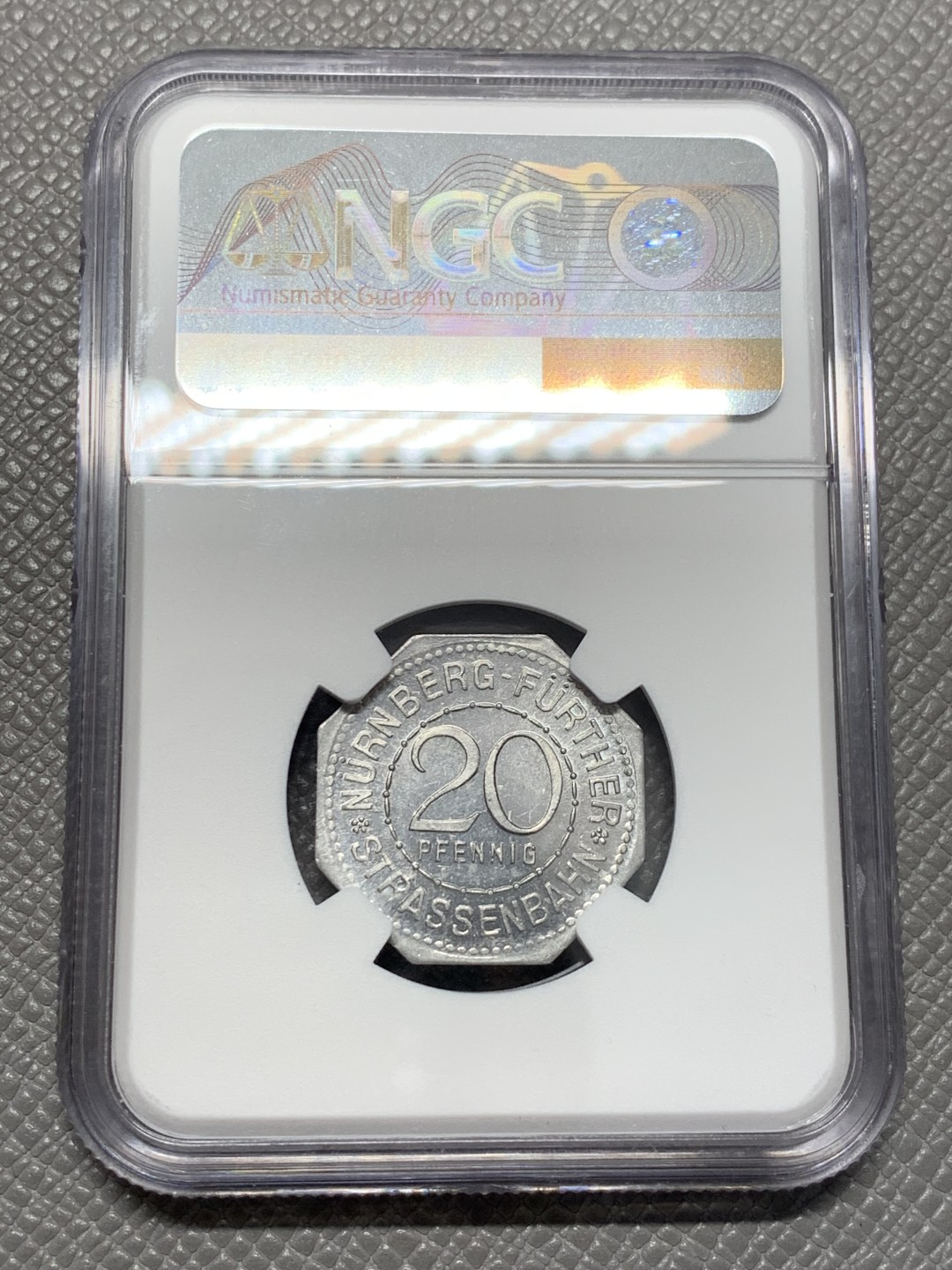 《竞宝斋》第125场-周日，周一 ，2场连拍（全场包邮） NGC-MS65 德国紧急状态货币 1920年纽伦堡八角电车代币 景观不错