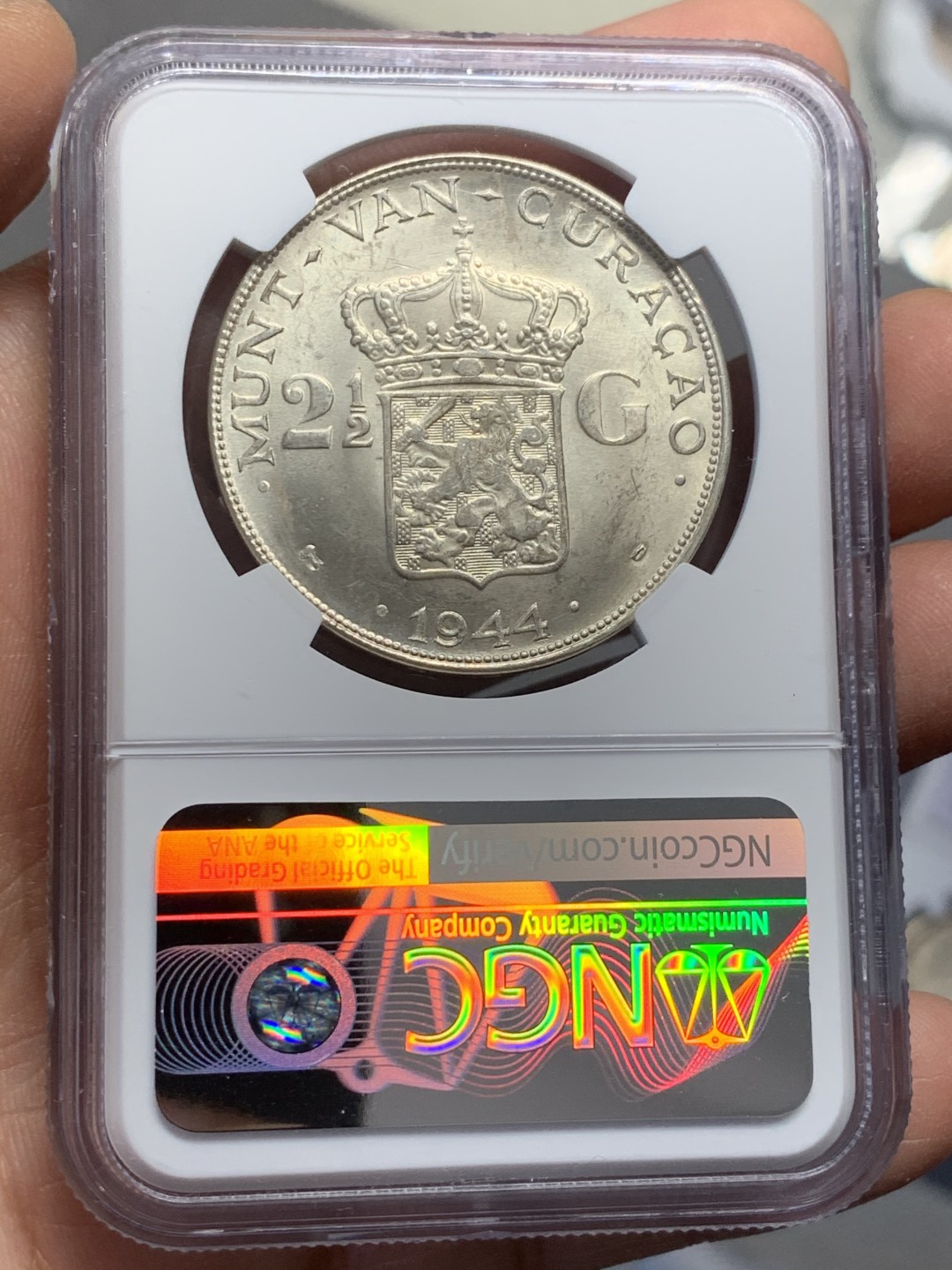 《竞宝斋》第125场-周日，周一 ，2场连拍（全场包邮） NGC-MS64 荷属库拉索群岛 1944年 威廉米娜女王2.5盾 大银币 原光好品 殖民地系列品种