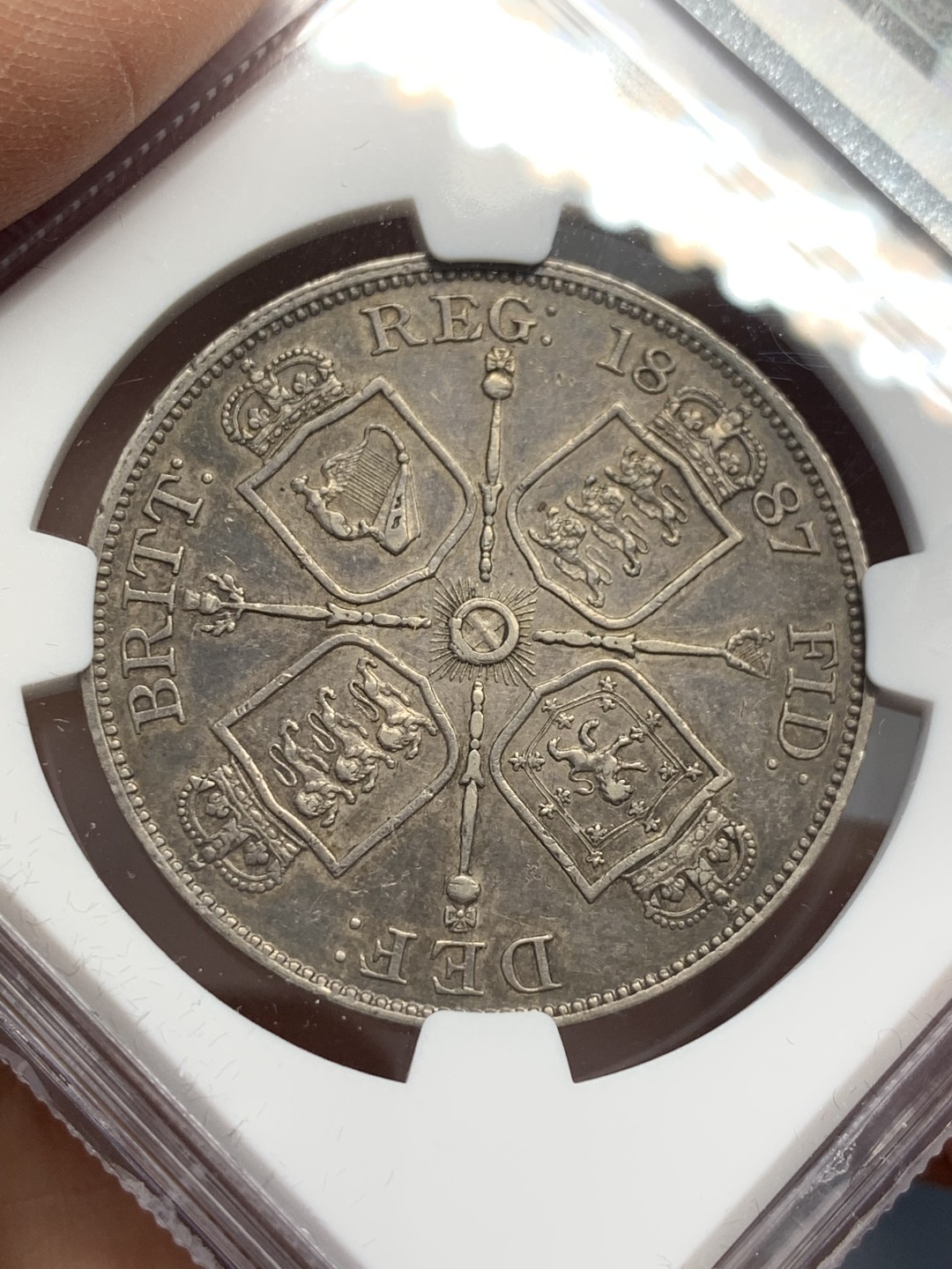《竞宝斋》第125场-周日，周一 ，2场连拍（全场包邮） NGC AU50 英国1887年维多利亚高冠双弗洛林大银币黑彩阿拉伯体