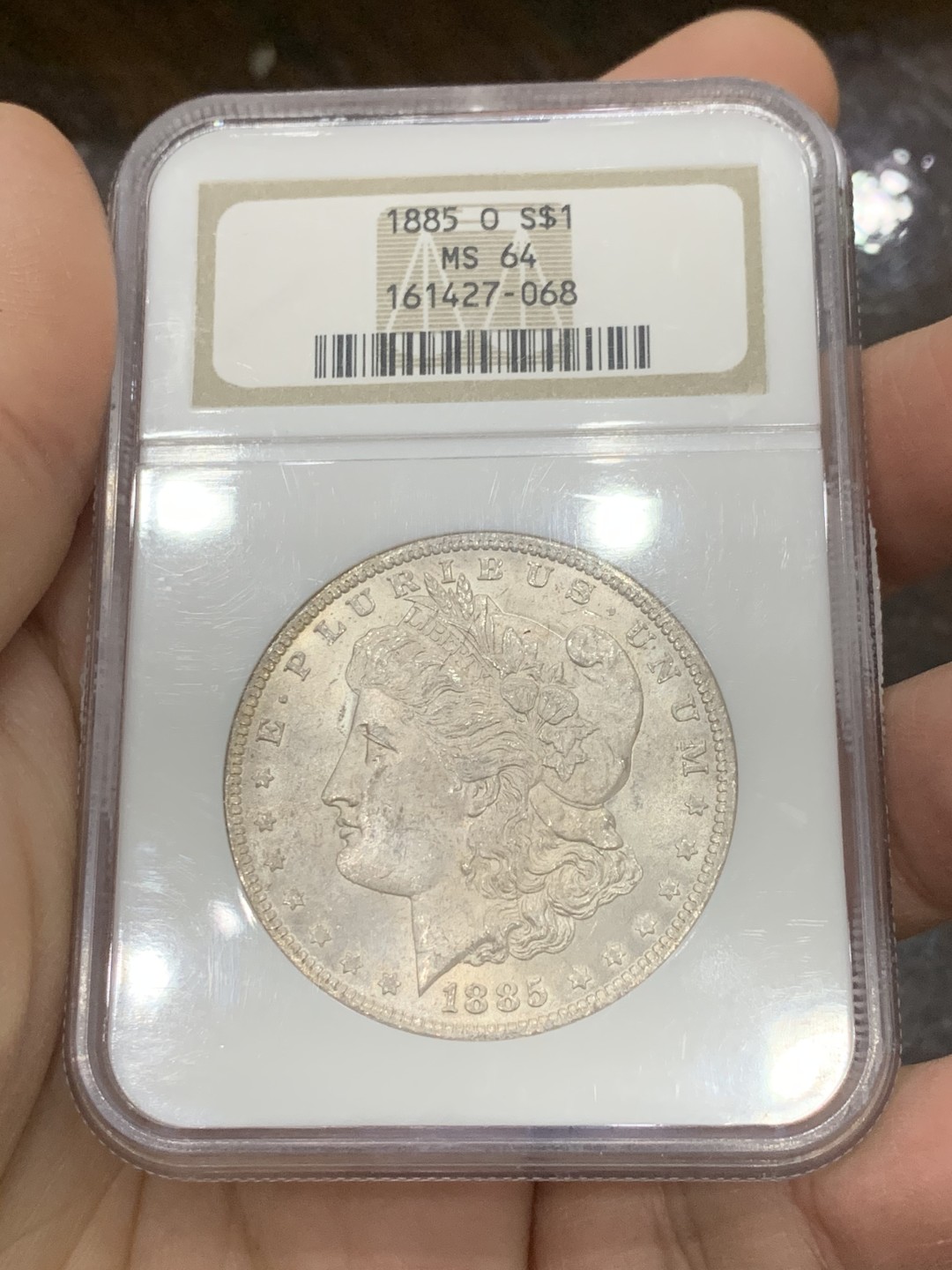《竞宝斋》第125场-周日，周一 ，2场连拍（全场包邮） NGC-MS64 美国 1885年 1美元 摩根银币 NGC老盒 小彩虹包浆