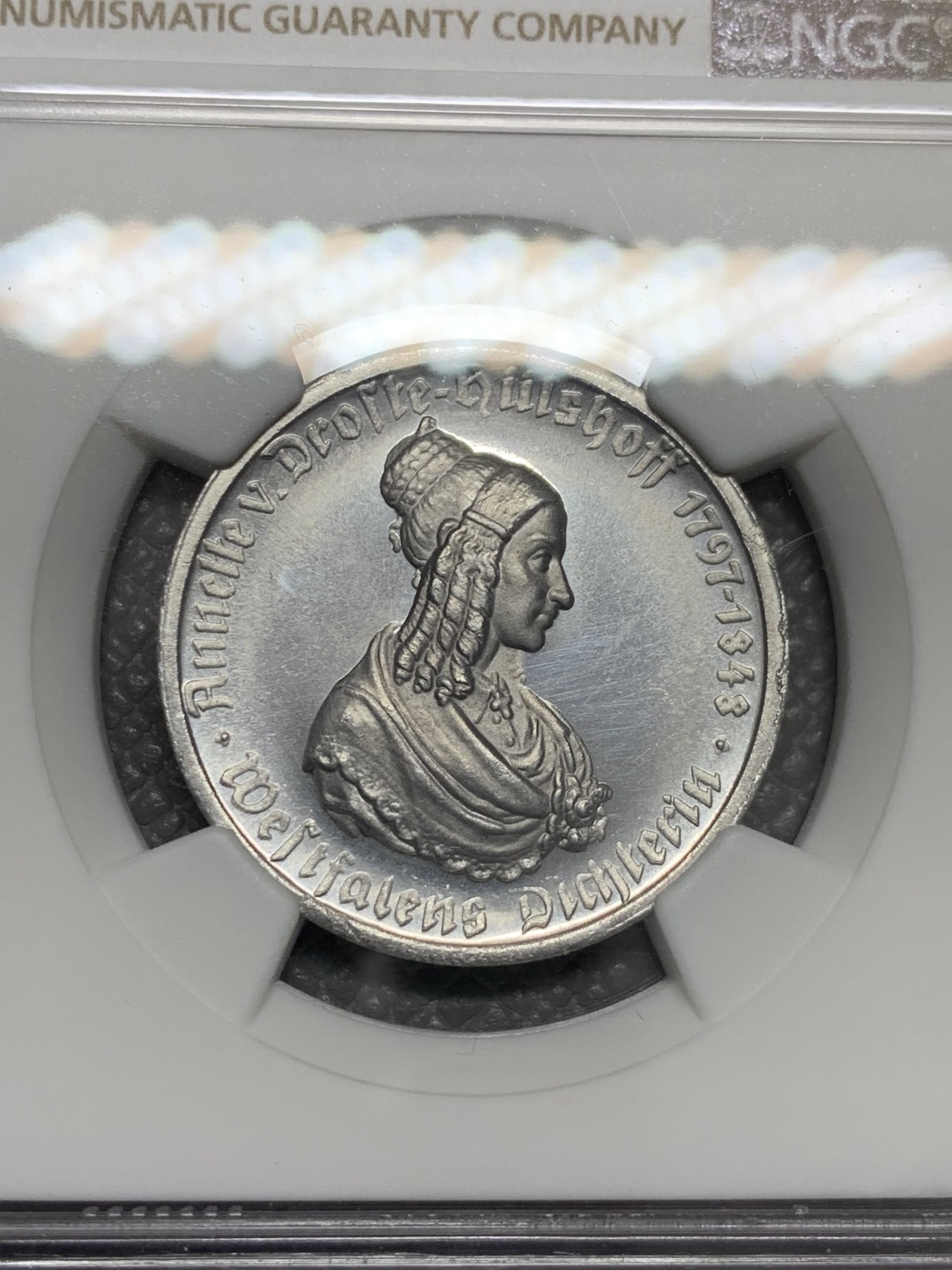 《竞宝斋》第125场-周日，周一 ，2场连拍（全场包邮） NGC UNC  德国1923年 紧急状态 威斯特法伦 50马克妇人铝币 底板镜面感强烈 打制深峻 转光一流 集套必备
