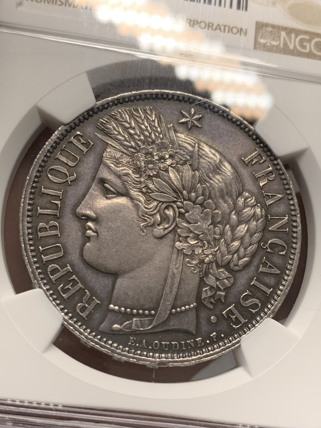 《竞宝斋》第125场-周日，周一 ，2场连拍（全场包邮） NGC-MS61 1870年法国谷物女神5法郎银币 三共带箴言版，比1849-1851的二共版少很多，黑包浆状态出众