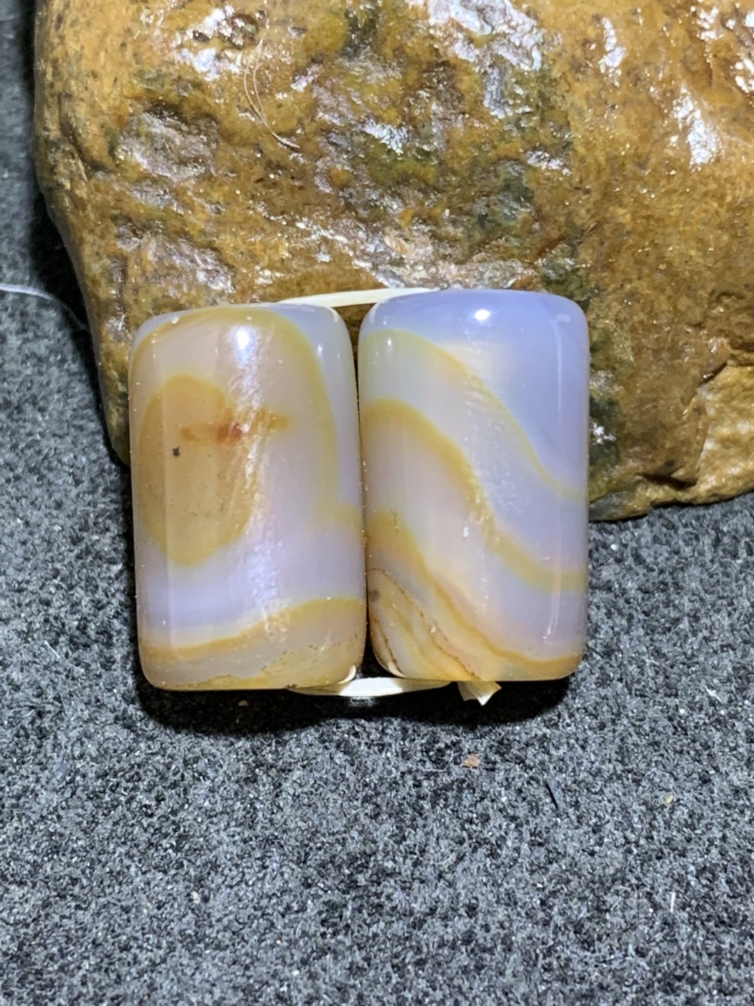 通货天然巴西缠丝玛瑙高玉化形桶珠一对，