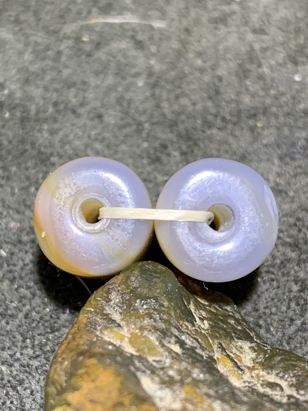 通货天然巴西缠丝玛瑙高玉化形桶珠一对，