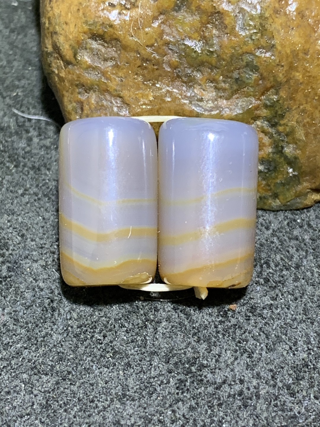通货天然巴西缠丝玛瑙高玉化形桶珠一对，