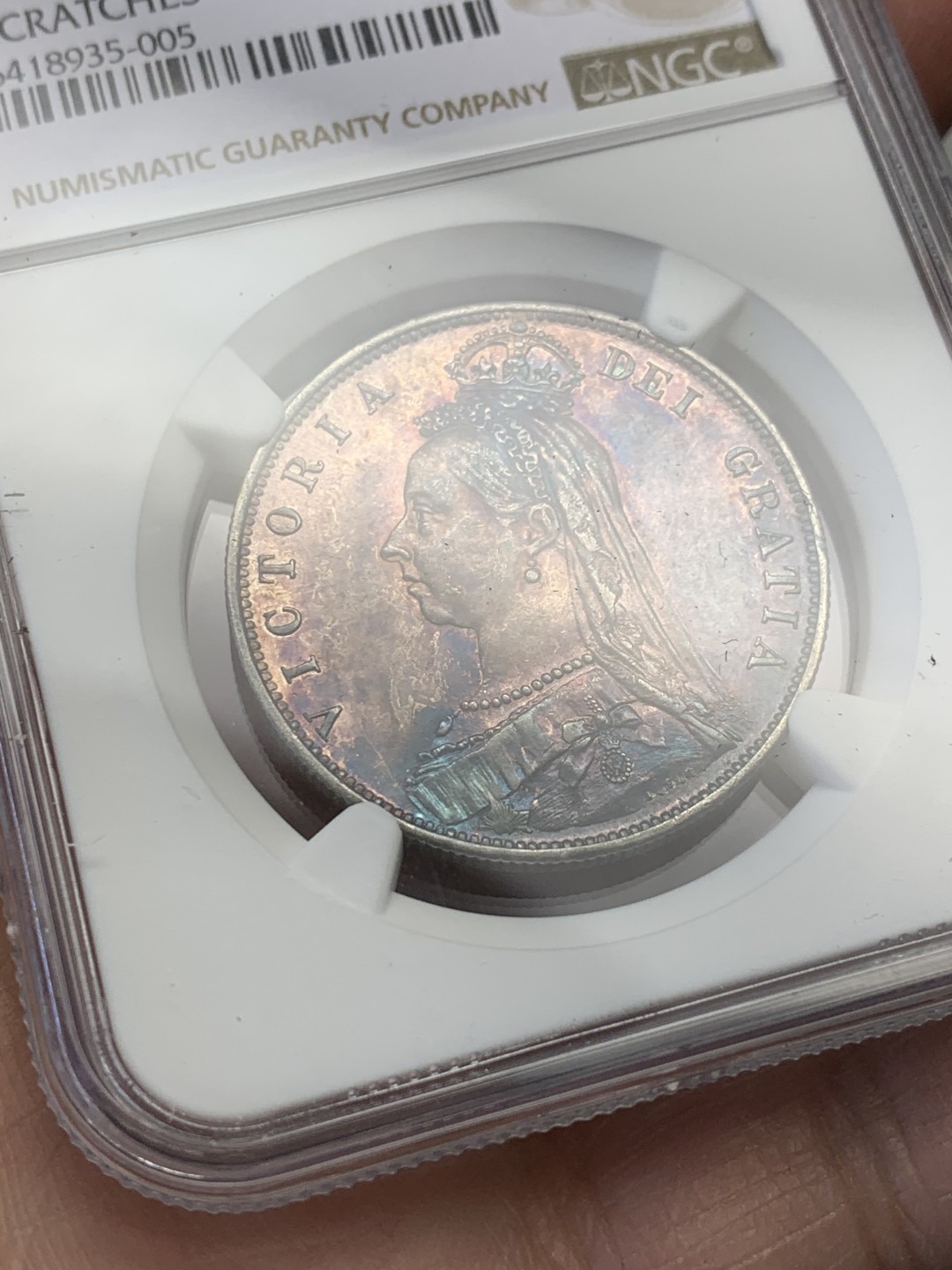 《竞宝斋》第126场-周日，周一 ，2场连拍（全场包邮） NGC UNC 英国 1887年 维多利亚 高冠版 半克朗银币 绚烂包浆