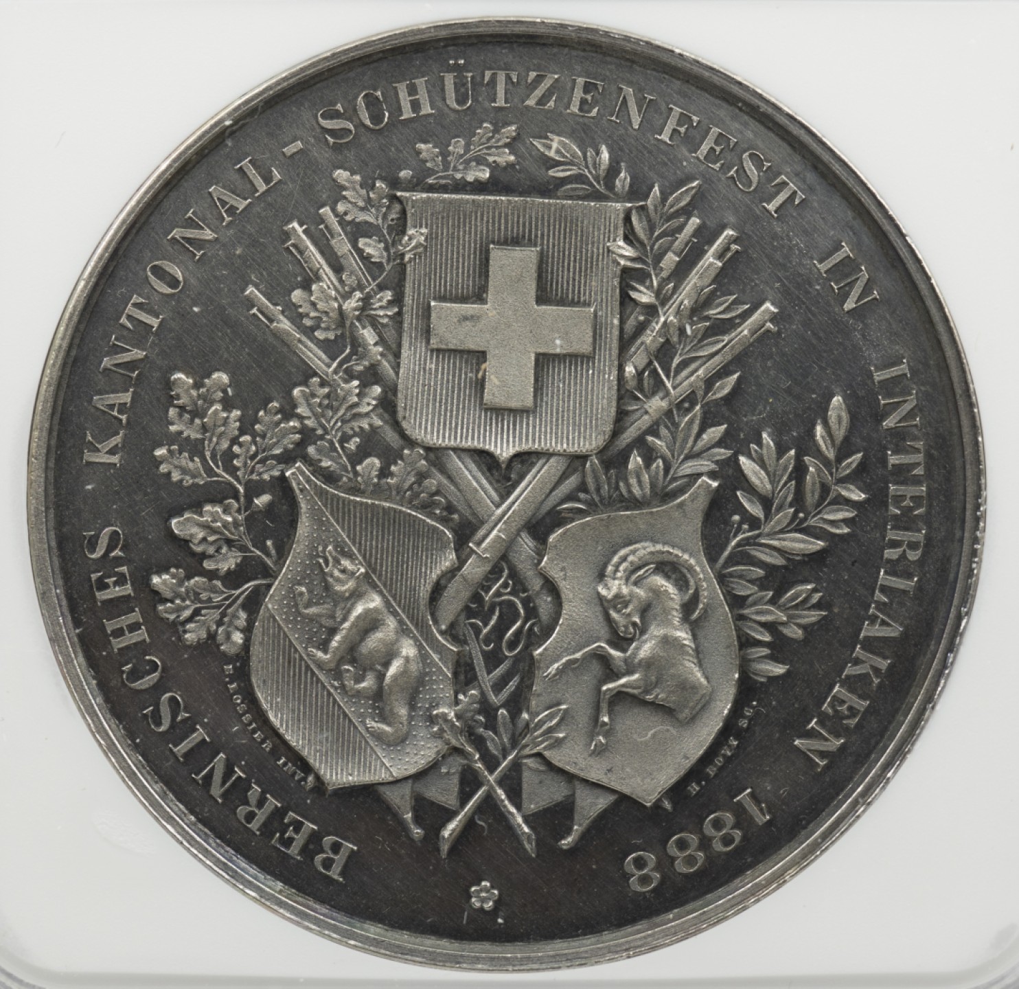 万国钱币拍卖第003期（圣诞精品特拍） 瑞士1888伯恩-因特拉肯射击节大银章，稀少品种，镜面高浮雕，五彩包浆，错杀状态。