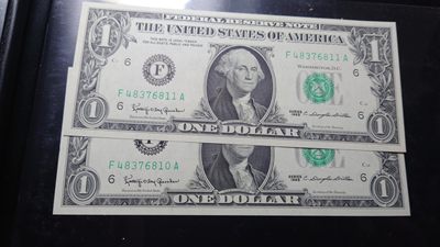 即日起至节前拍卖800以上全部本店贴钱发顺丰避免严重延误【世界钱币收藏】精选微拍第52期 暨2022年第九期 含部分经典高分评级币 1963年美国1元 两张连号一起 全新绝品