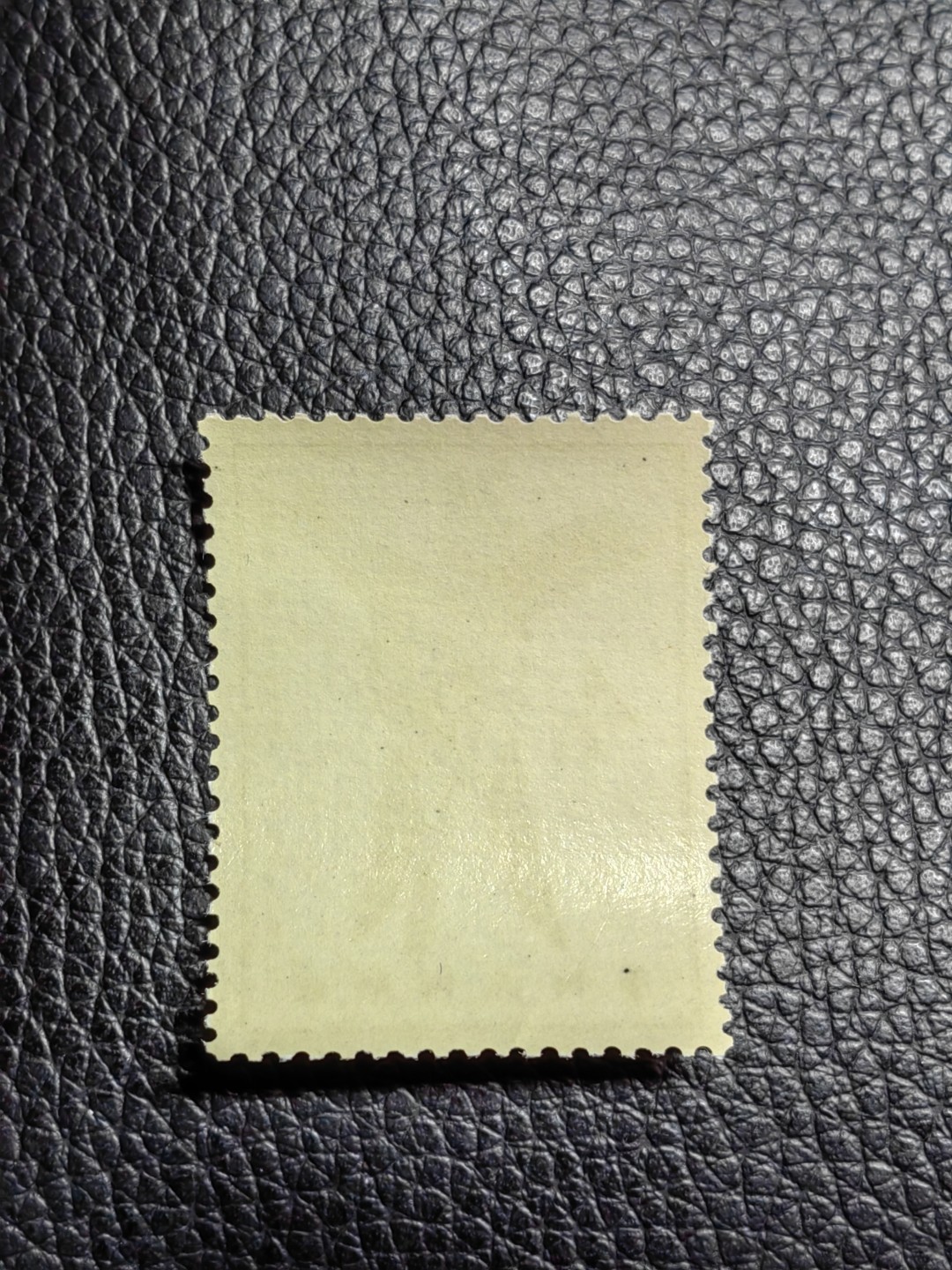 洪涛臻品批发群  精选邮票限时拍卖第一百二十四期 【评级推荐】特63青铜器  8-1新票一枚，版撕全品嘎嘎绝，齿孔饱满圆润，ASG评级搏分首选，包OG。