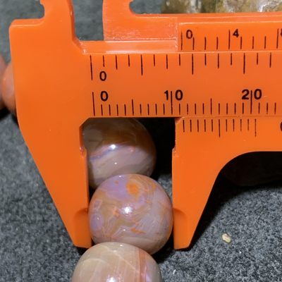 川料南红玛瑙老形桶珠手串一条， 川料南红玛瑙老形桶珠手串一条，