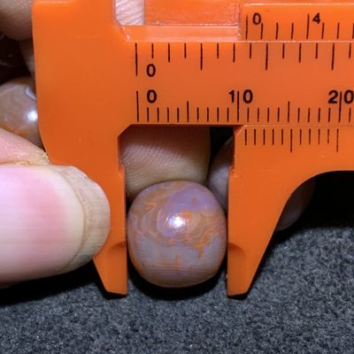 川料南红玛瑙老形桶珠手串一条， 川料南红玛瑙老形桶珠手串一条，