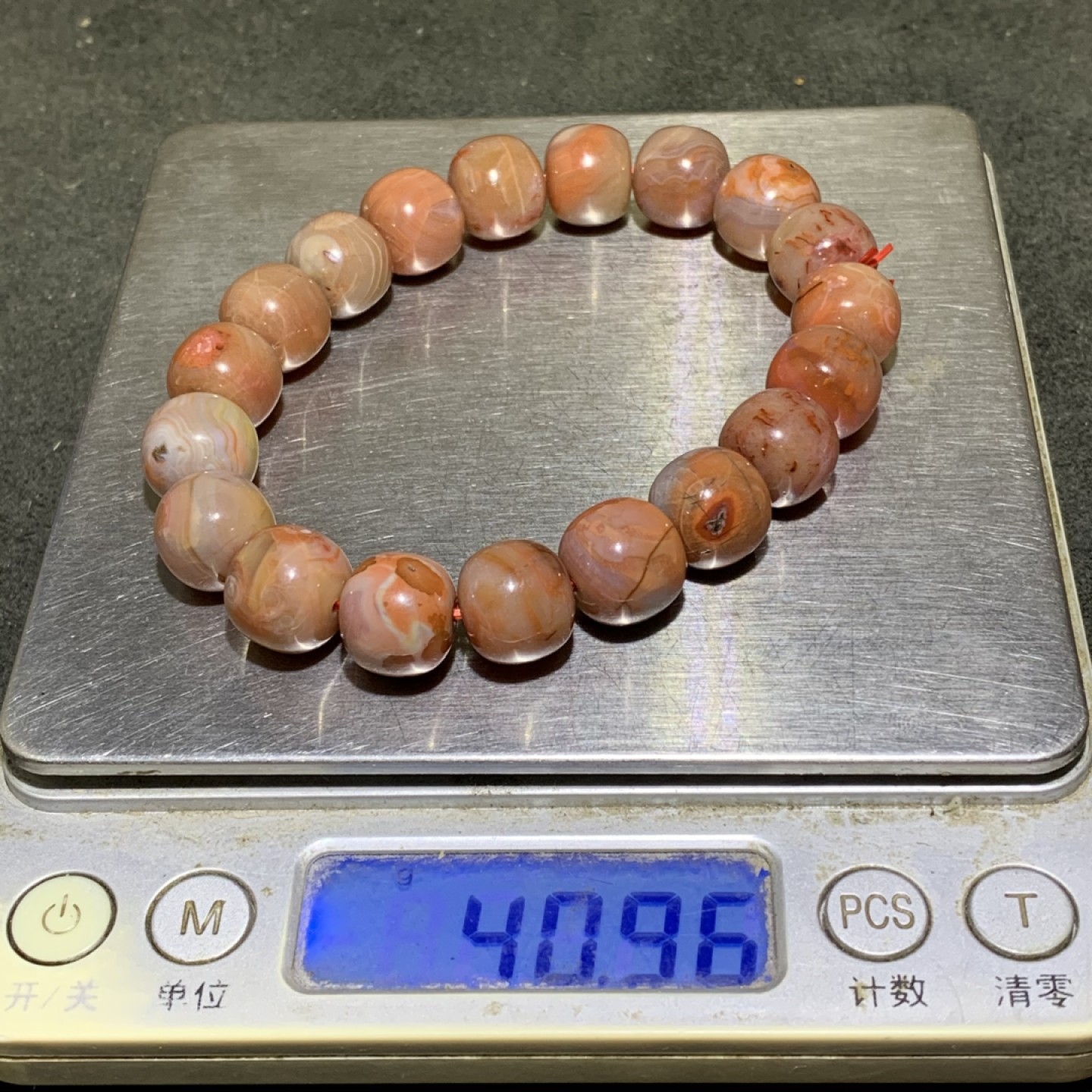 川料南红玛瑙老形桶珠手串一条，