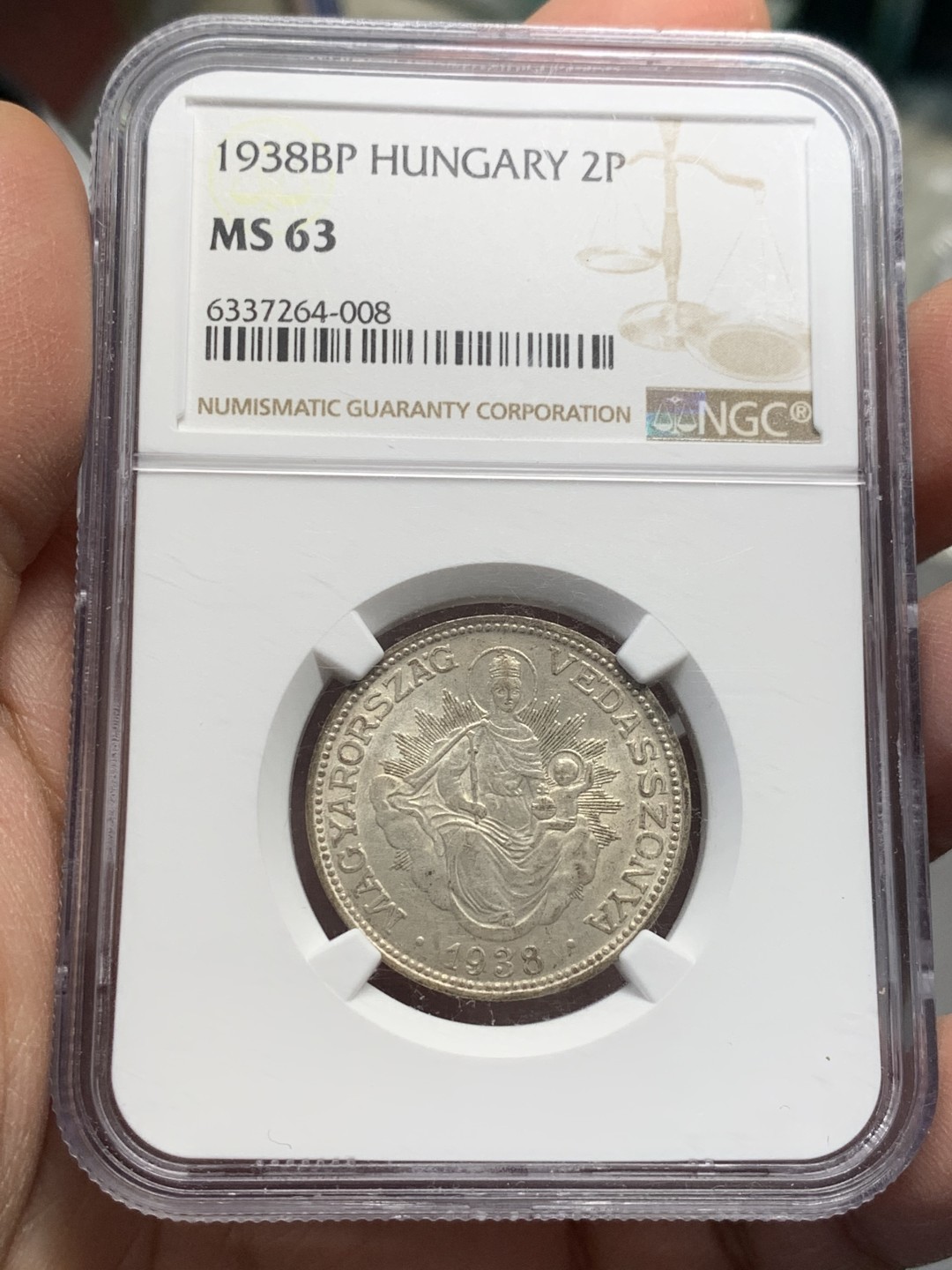 《竞宝斋》第128场-周日，周一 ，2场连拍（全场包邮） NGC-MS63 匈牙利1938年 2潘果银币 圣母抱婴  带转光 底板干净