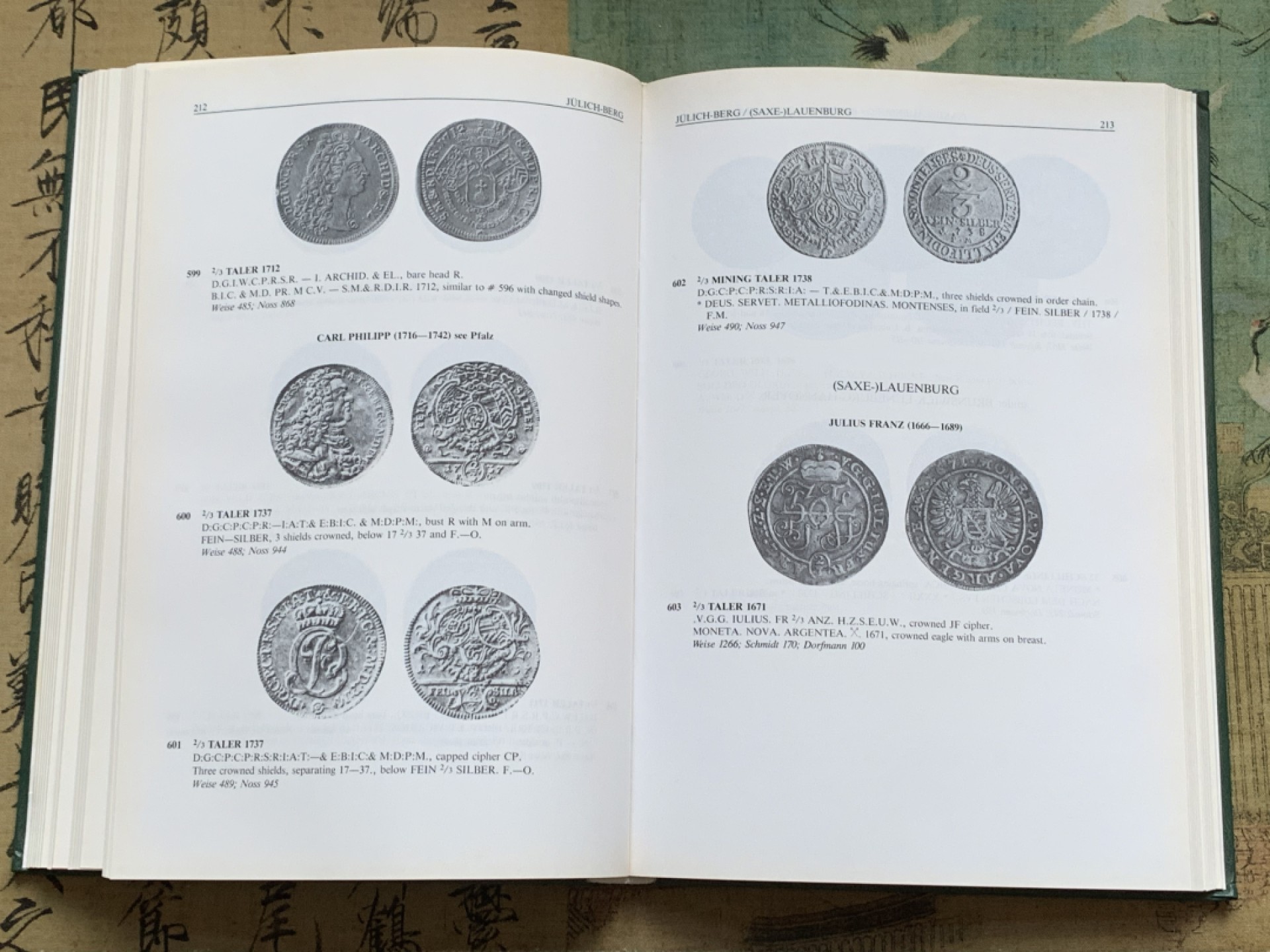 《竞宝斋》第128场-周日，周一 ，2场连拍（全场包邮） 达文波特1559-1763 稀有年份 古尔登 银币目录 383页 状态如新