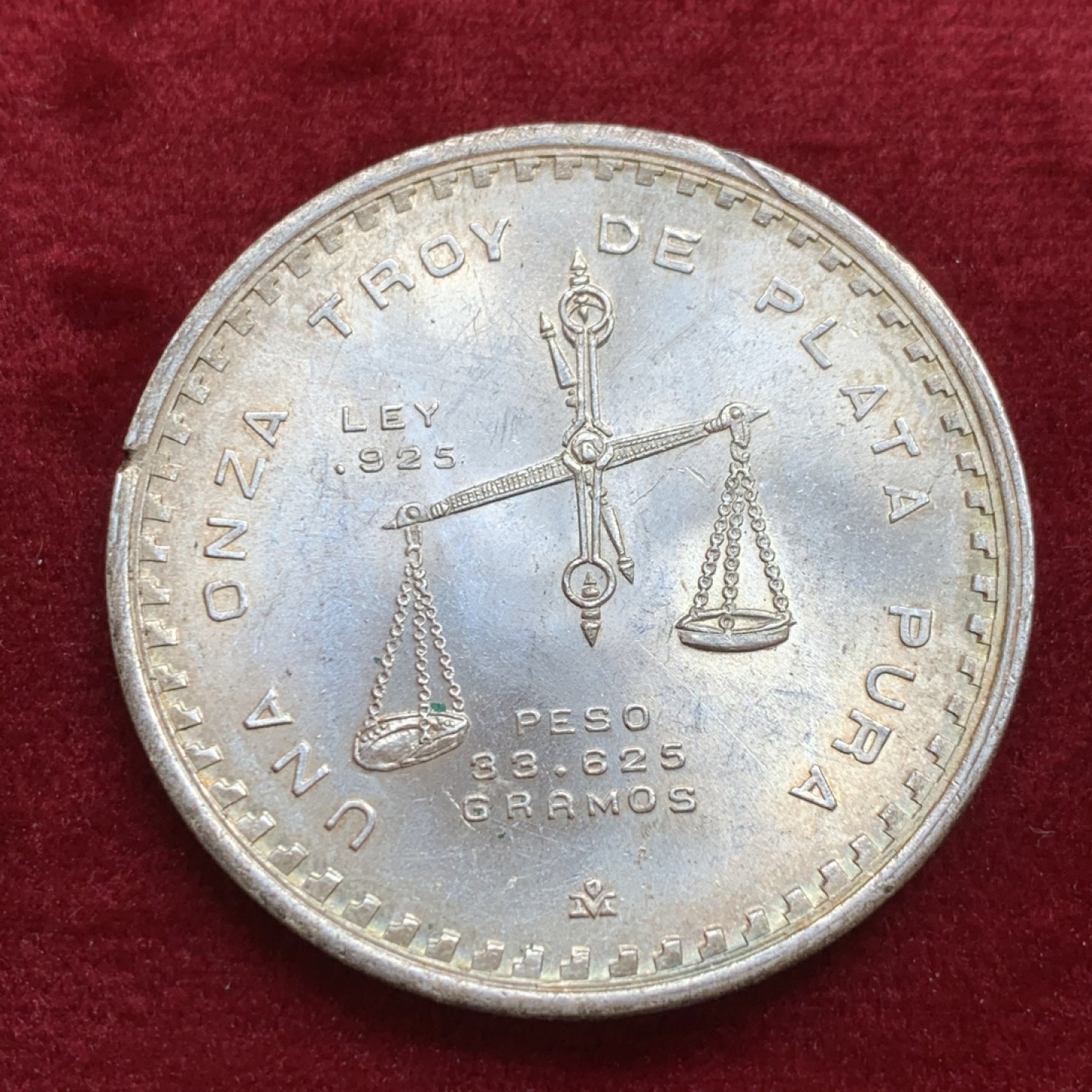 《竞宝斋》第128场-周日，周一 ，2场连拍（全场包邮） 墨西哥1979 铸币机天平银币 高银1盎司大银币 市面少见的五彩转光好状态