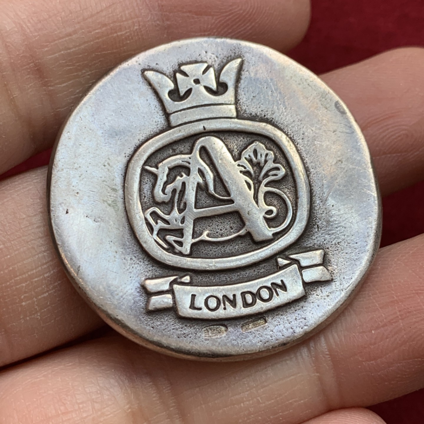 《竞宝斋》第128场-周日，周一 ，2场连拍（全场包邮） 1860-1986英国伦敦阿特金森纪念银章一枚背925纯银标 克重32.3