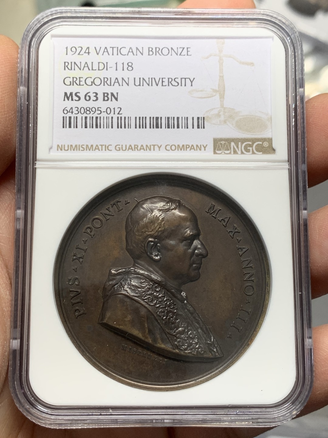 《竞宝斋》第128场-周日，周一 ，2场连拍（全场包邮） NGC MS63 1924年梵蒂冈教皇庇护十一世格列高利大学纪念高浮雕铜章 稀少难得