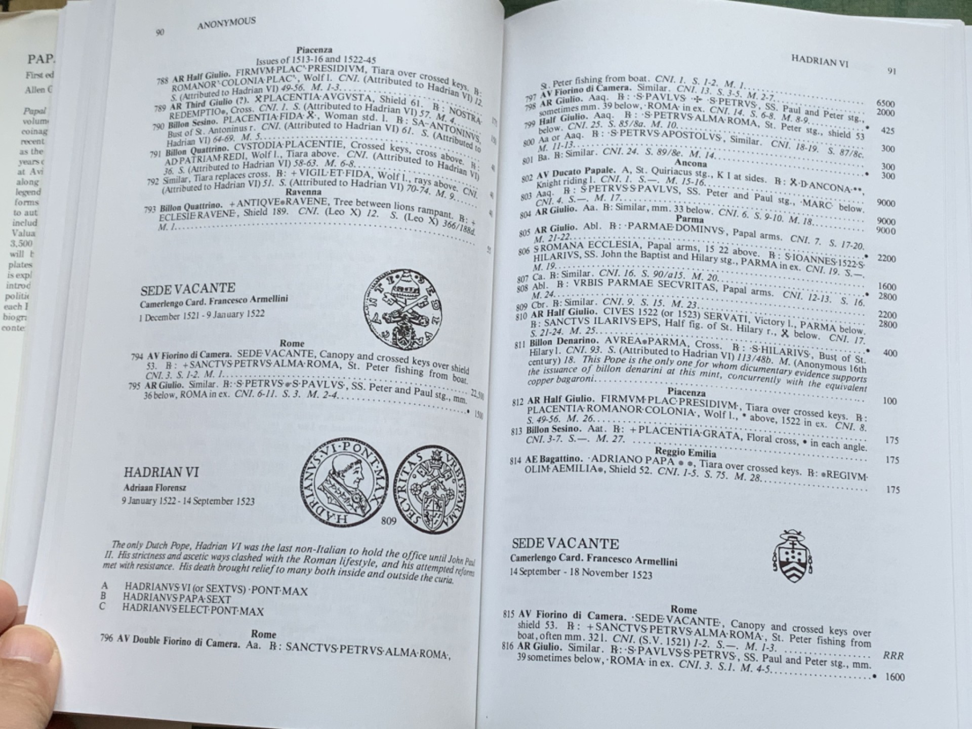 《竞宝斋》第128场-周日，周一 ，2场连拍（全场包邮） 教皇国 钱币目录 Papal Coins 300多页的厚度 详尽版别值得参考