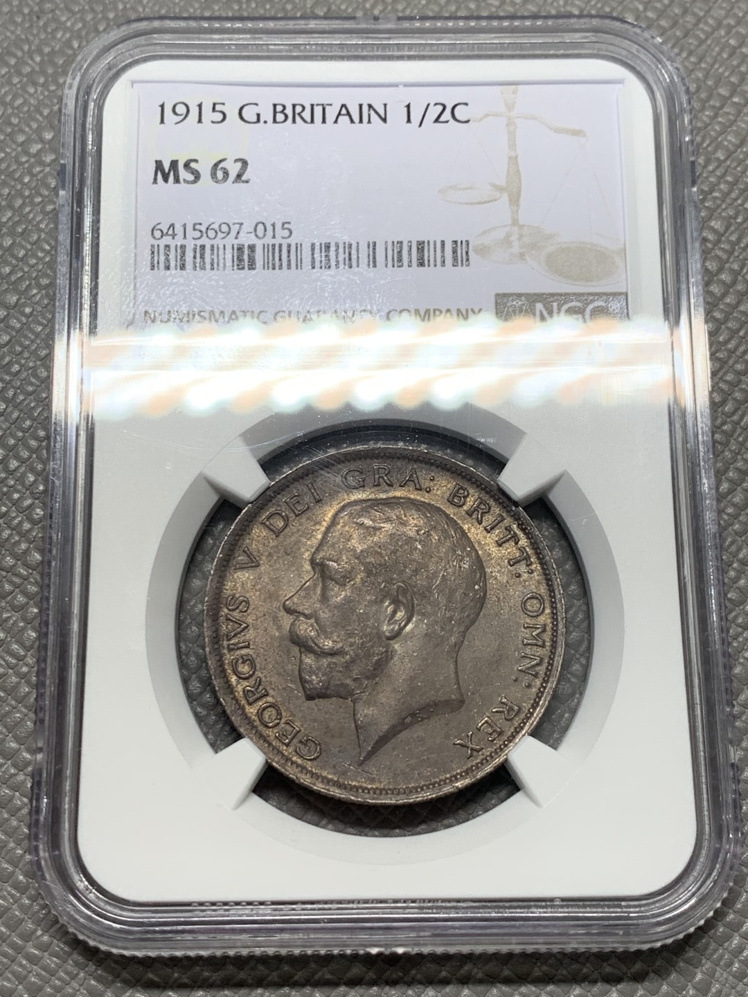 《竞宝斋》第128场-周日，周一 ，2场连拍（全场包邮） NGC MS62 英国1915年乔五半克朗银币高银版厚五彩包浆