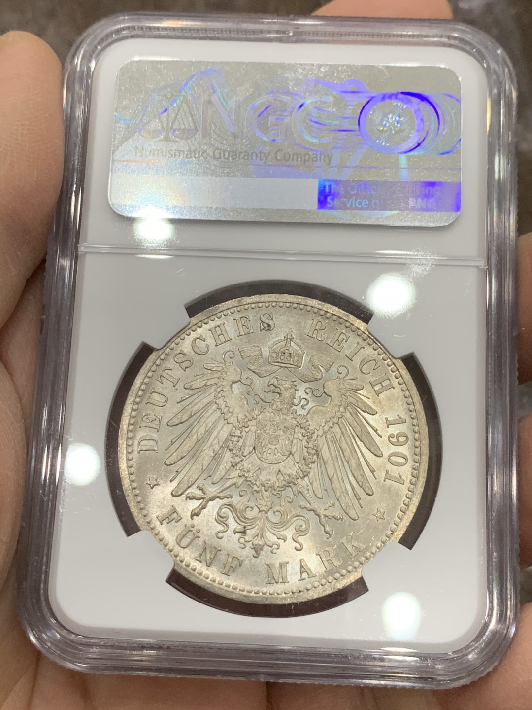 《竞宝斋》第128场-周日，周一 ，2场连拍（全场包邮） NGC MS64 德国 1901年 5马克 普鲁士建国200周年 经典双头长翅马克 状态不错