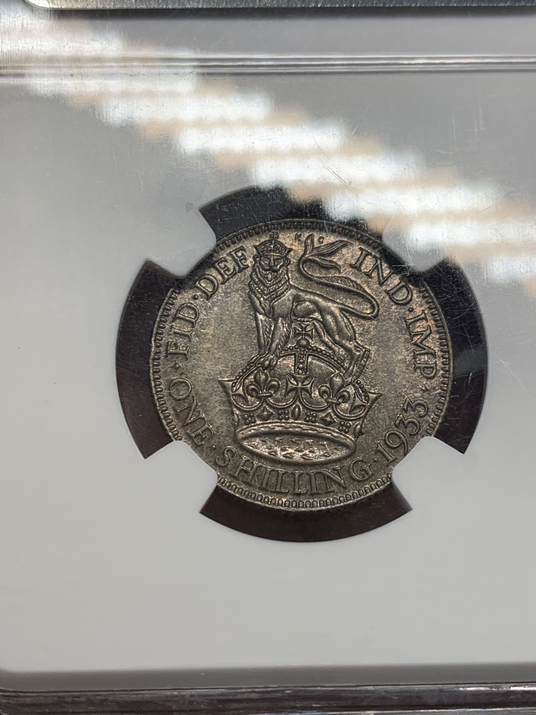 《竞宝斋》第128场-周日，周一 ，2场连拍（全场包邮） PCGS MS64，英国 1933年一先令银币，酱彩包浆，深打细节一流 包浆太好 不好拍照